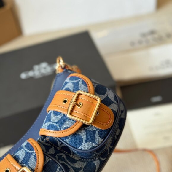 COACH Ashton Baguette Bag In Signature Canvas Denim CY700 - Picture 5 of 9